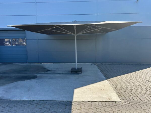Parasol 5 x 5 m Taupe Incl. voet